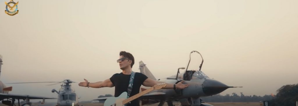 Ali Zafar Paid Homage To Our Warriors In New Song "Mein Ura"