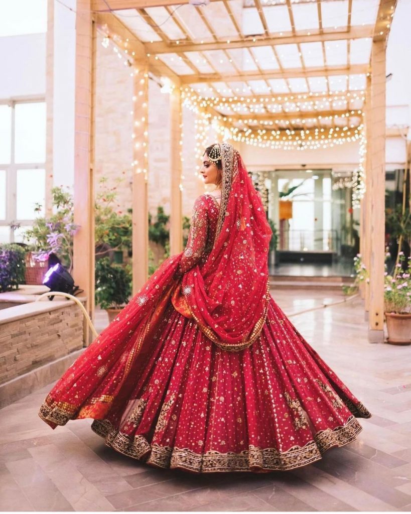 Enthralling Details About Minal Khan's Wedding Dress