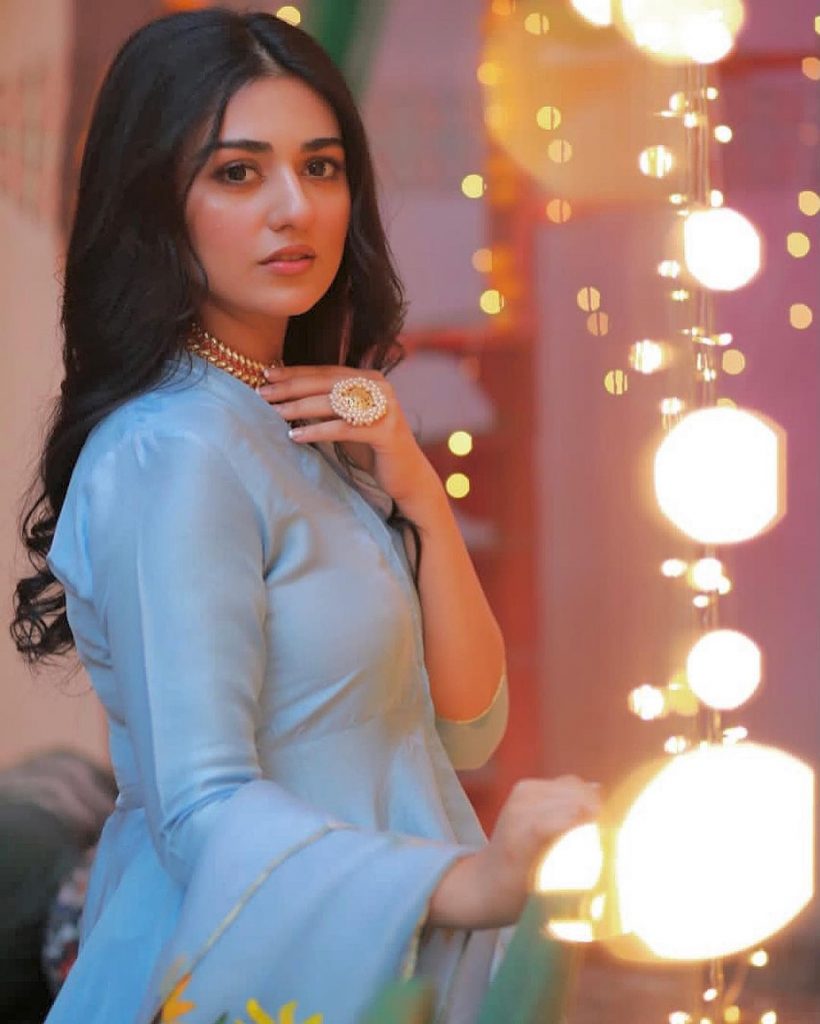 Adorable Pictures Of Sarah Khan