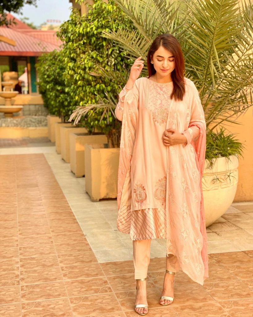 Alluring Latest Clicks Of Yumna Zaidi