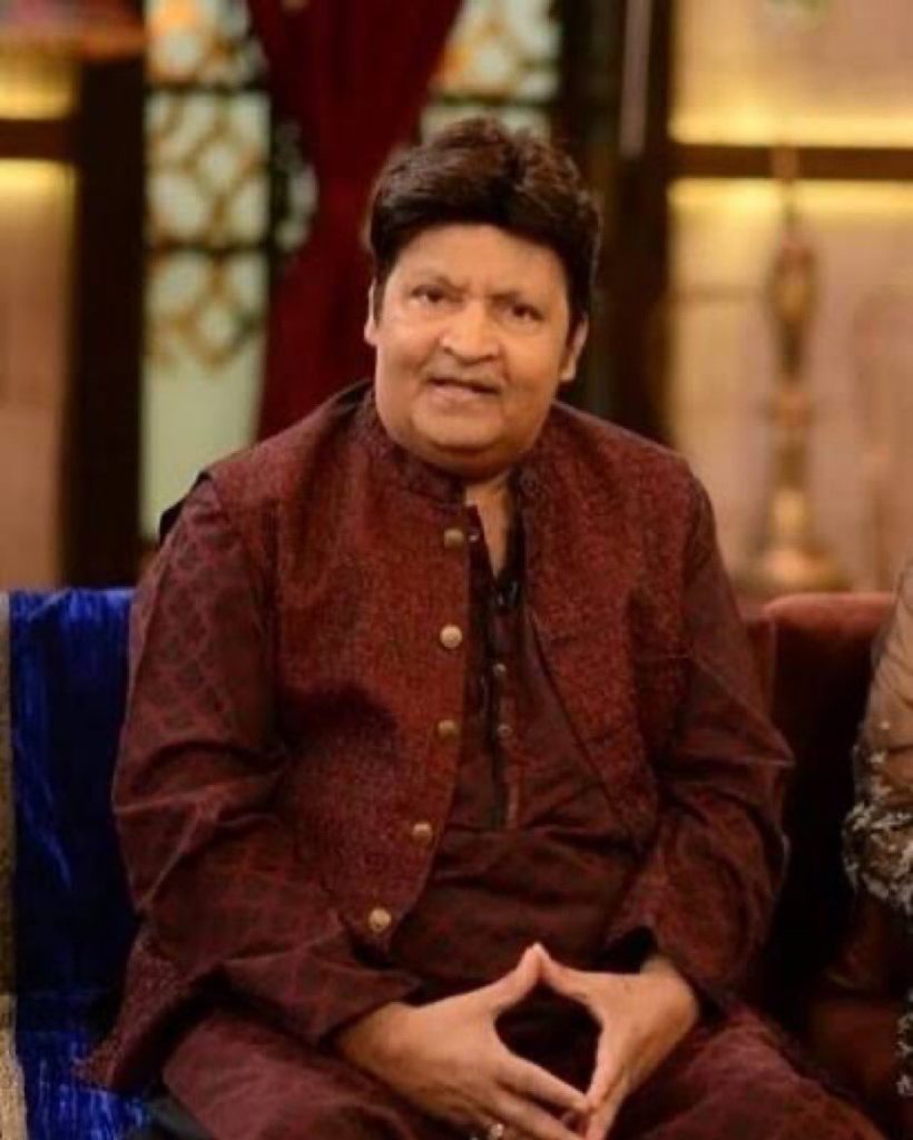 Indian Celebrities Extend Condolences On Umer Sharif's Death