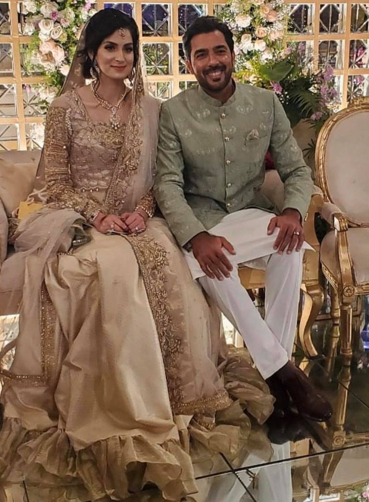 Aisam Ul Haq Qureshi Poses With Wife From Moscow