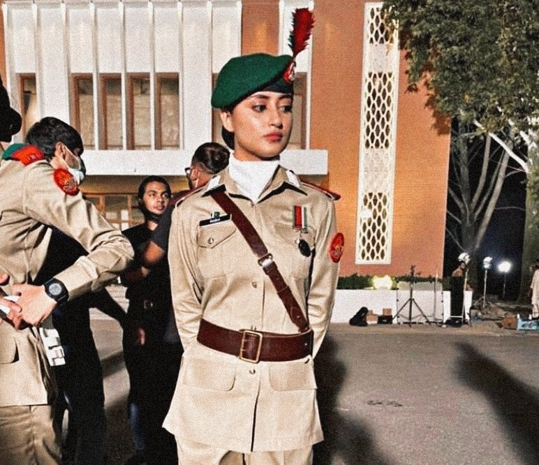 Famous Pakistani Actresses Gracefully Donning Uniform