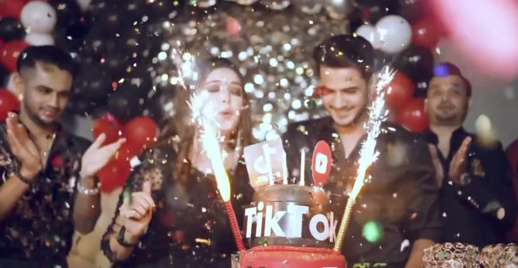 Kanwal Aaftab Surprises Husband Zulqarnain Chaudhry With Birthday Bash