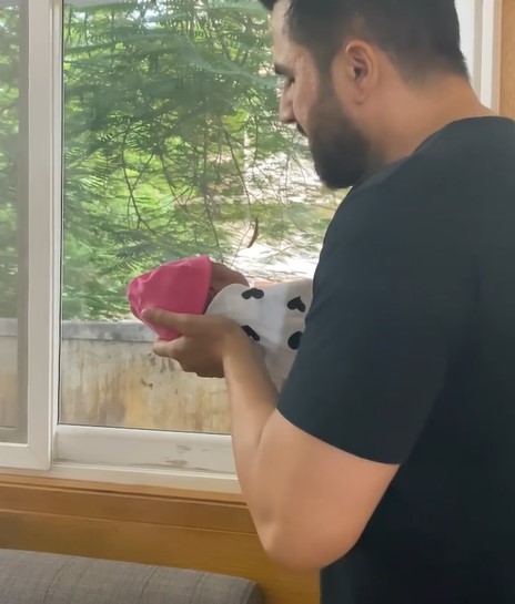 Adorable Video Of Falak Shabir Reciting Azaan In His Daughter's Ear