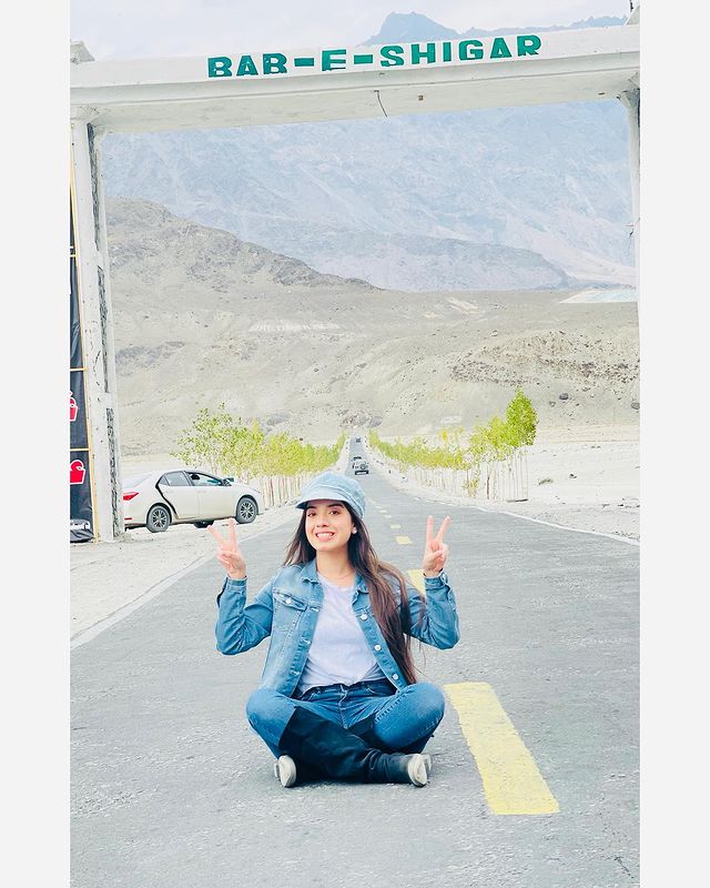 Arisha Razi's Beautiful Pictures From Skardu Trip