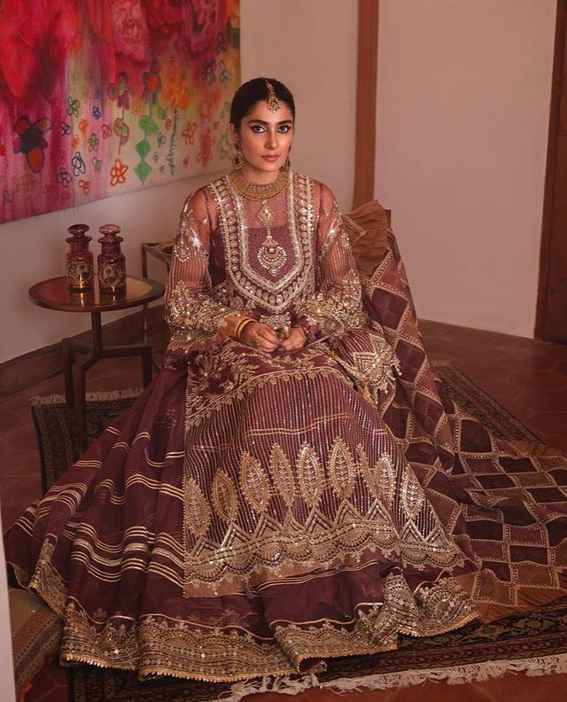 Ayeza Khan Flaunts Elegance In Luxury Ensembles By Mohsin Naveed Ranjha