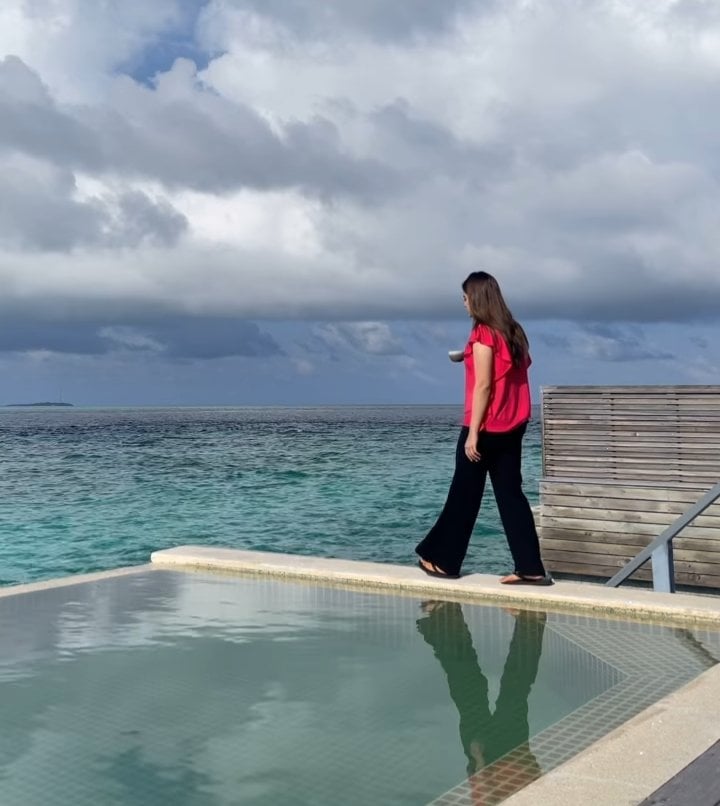 Glimpses From Minal Khan And Ahsan Mohsin's Honeymoon In Maldives