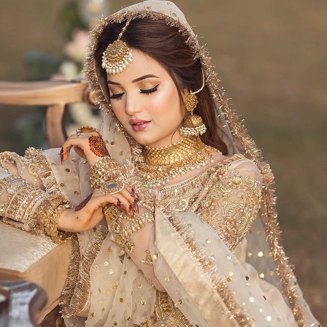 Rabeeca Khan Looks Stellar In Ivory Bridal Ensemble