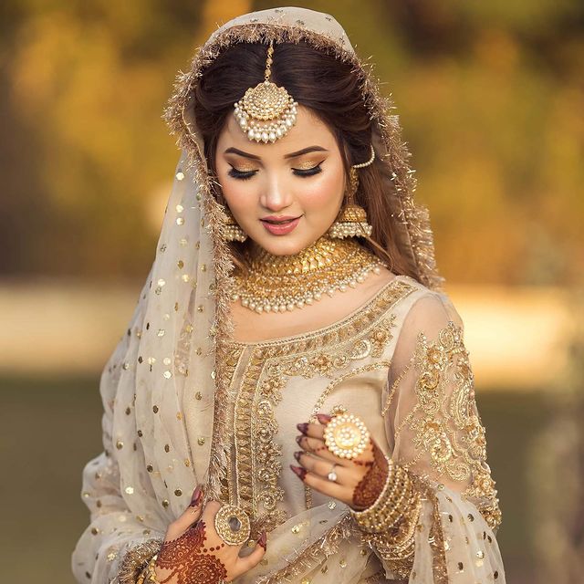 Rabeeca Khan Looks Stellar In Ivory Bridal Ensemble