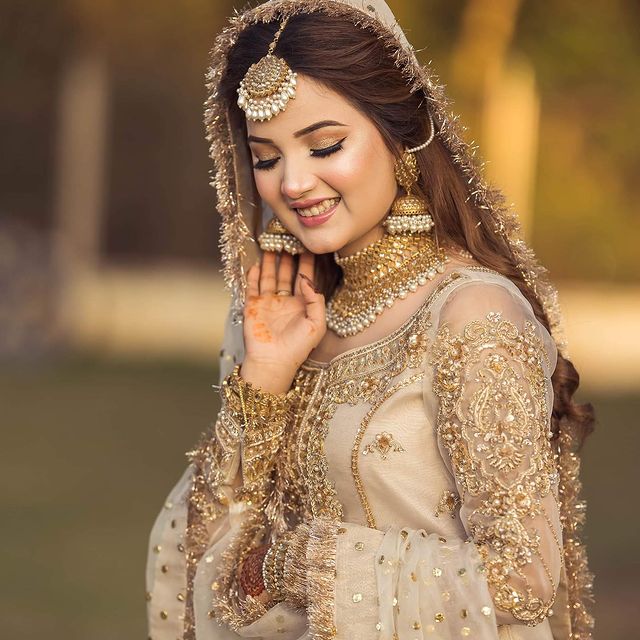 Rabeeca Khan Looks Stellar In Ivory Bridal Ensemble