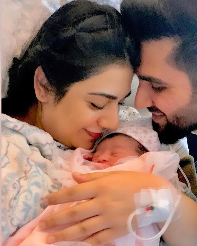 Sarah Khan And Falak Shabbir Shared Adorable Video Of Their Newborn Daughter