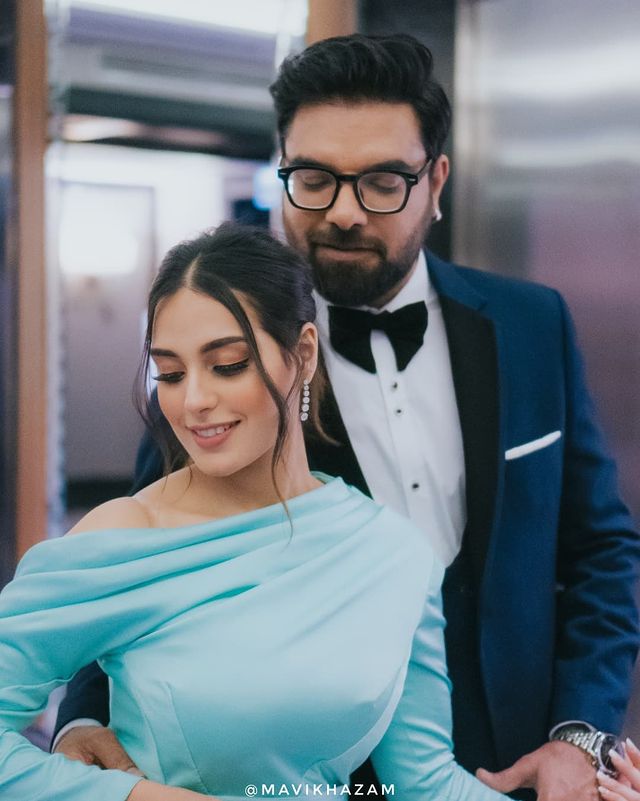 Iqra Aziz And Yasir Hussain's Beautiful Pictures From IPPA Awards