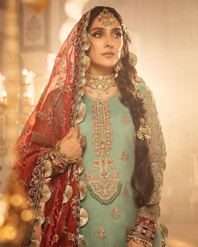 Maria.B Winter Wedding Edition’21 Featuring Ayeza Khan | Reviewit.pk