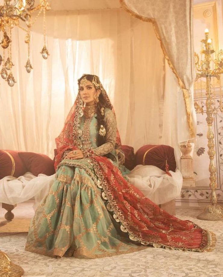 Maria.B Winter Wedding Edition’21 Featuring Ayeza Khan | Reviewit.pk