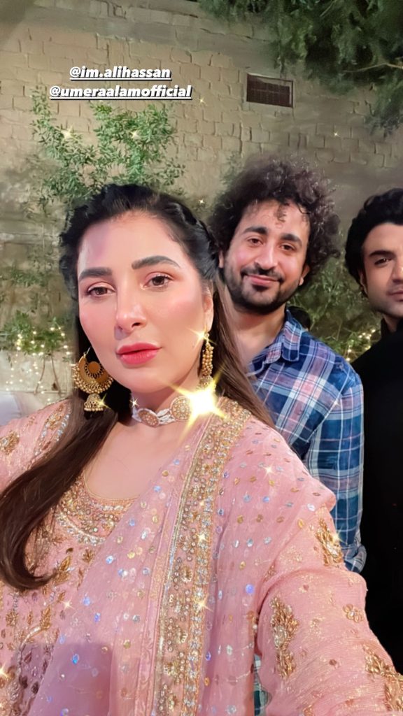 Pakistani Celebrities Celebrating Diwali