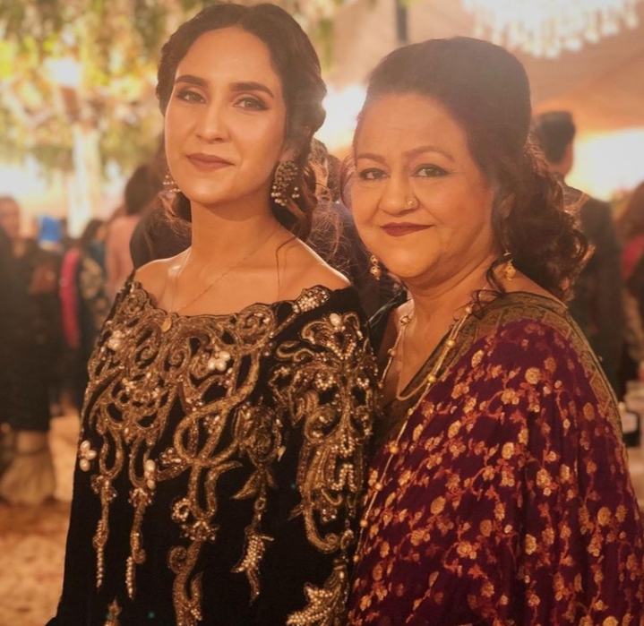 Actress Juvaria Abbasi And Anoushey Abbasi's Mother Passed Away