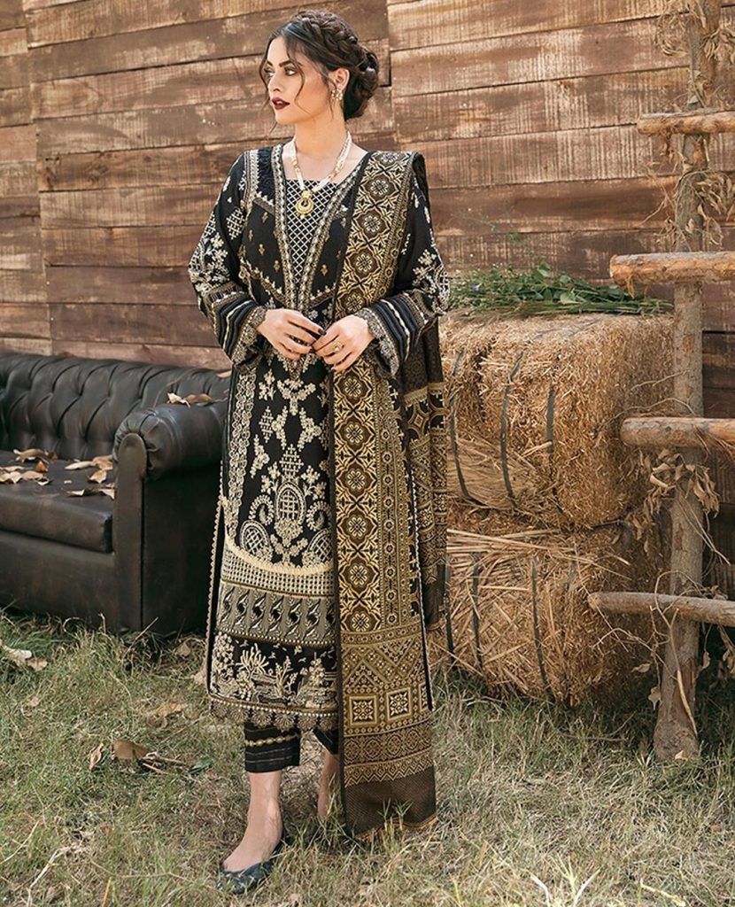 Qalamkar Latest Winter Collection'21 Featuring Minal Khan