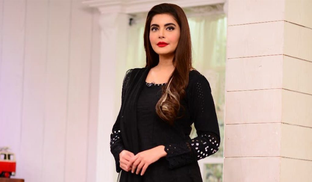 What Would Sanam Jung Do If She Wakes Up As Nida Yasir