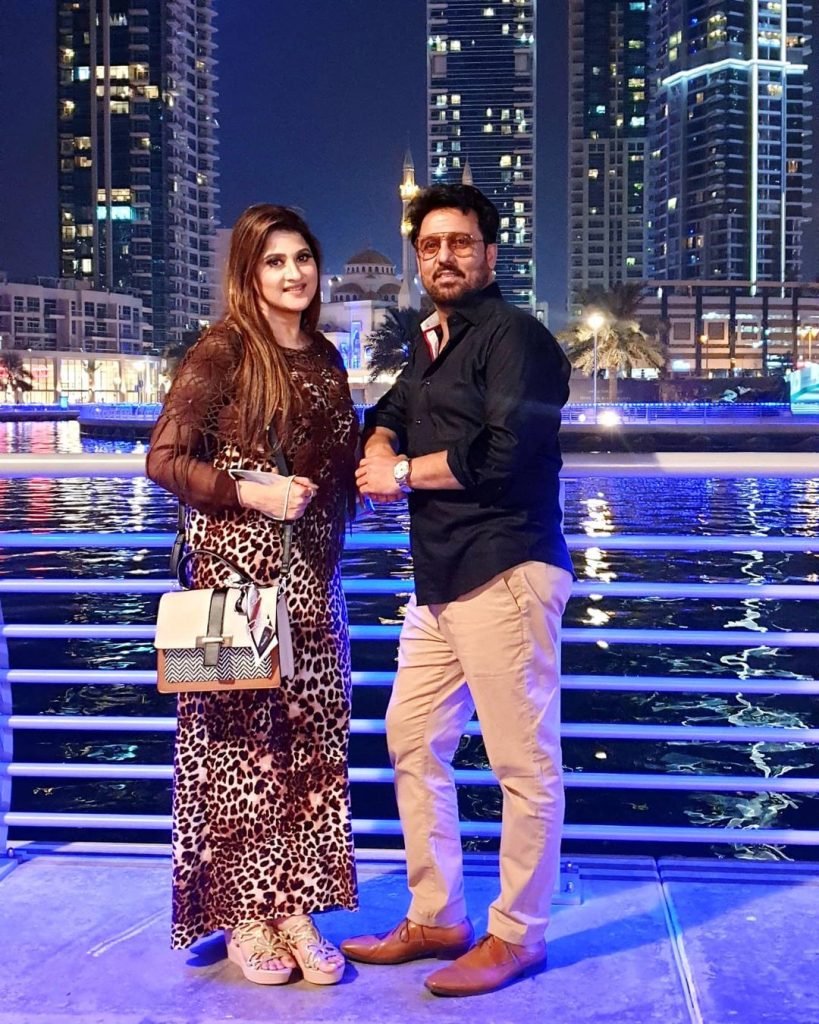 Sahiba And Rambo Exploring Dubai - Beautiful Pictures