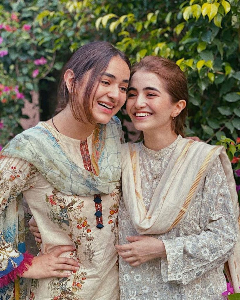 Sinf E Aahan Girls Post BTS Pictures Ahead of First Episode