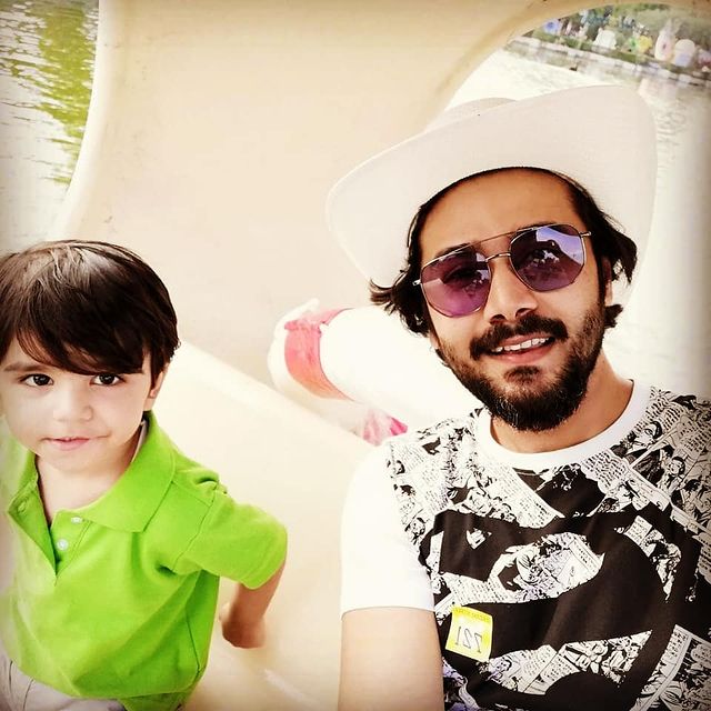 Actor Ali Abbas With His Family- Beautiful Pictures