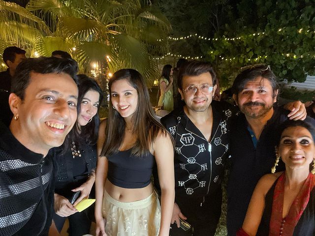 Faisal Kapadia And Family Spotted At A Dinner Hosted By Sonu Nigam