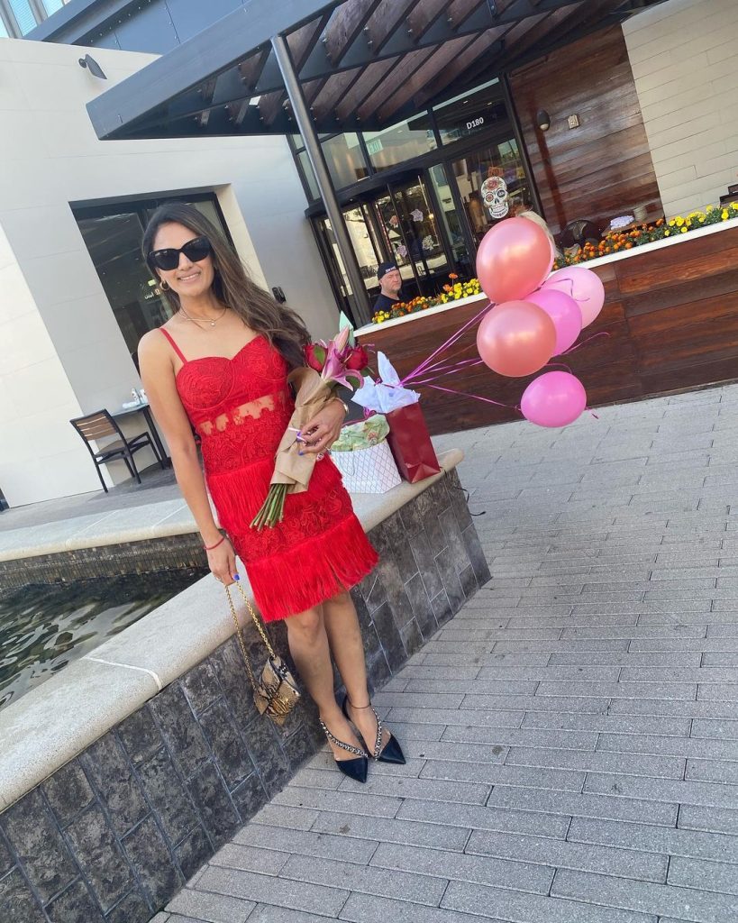 Javeria Saud Celebrating Her Friend's Birthday In Dallas, America