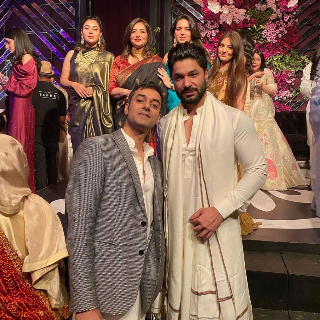 Komal Rizvi And Hasan Rizvi Spotted Attending A Family Wedding