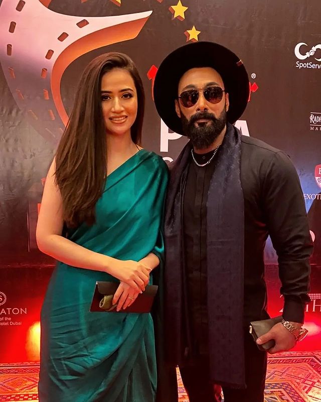Netizens' Rude Comments On Sana Javed & Umair Jaswal As Couple