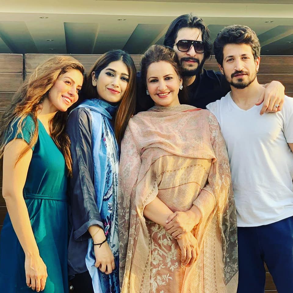 Dil E Momin Cast in Real Life
