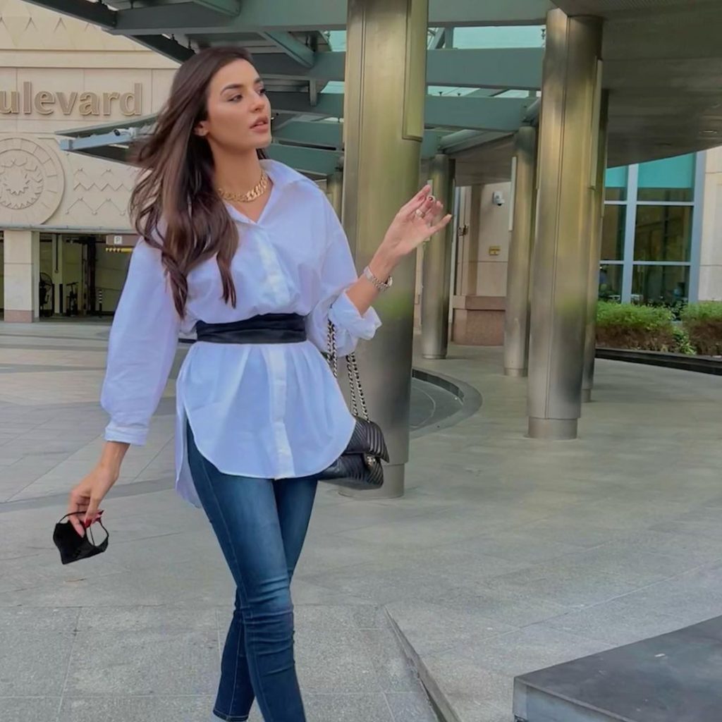 Alluring Latest Clicks Of Sadia Khan From Dubai