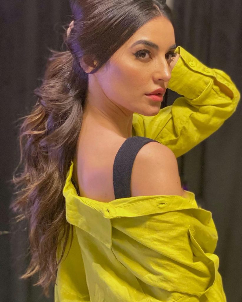 Actress And Model Sadia Khan Latest Alluring Clicks From Dubai