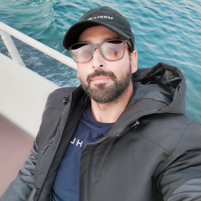 Sami Khan Vacationing With Family In Turkey