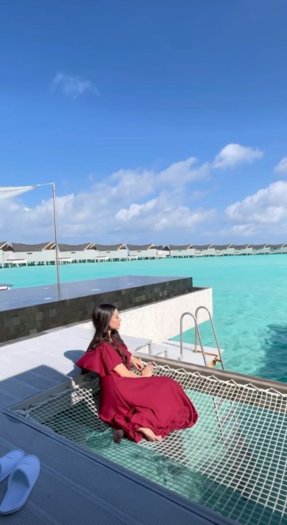 Adorable Honeymoon Clicks Of Shahveer Jafry And Ayesha Baig From Maldives