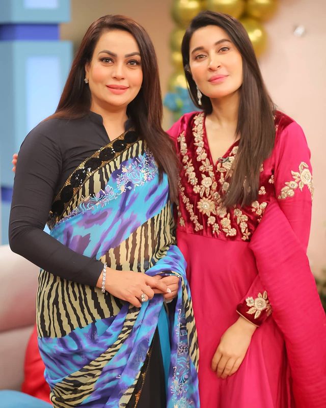 Shaista Lodhi Celebrated 57th Anniversary Of PTV In Morning At Home
