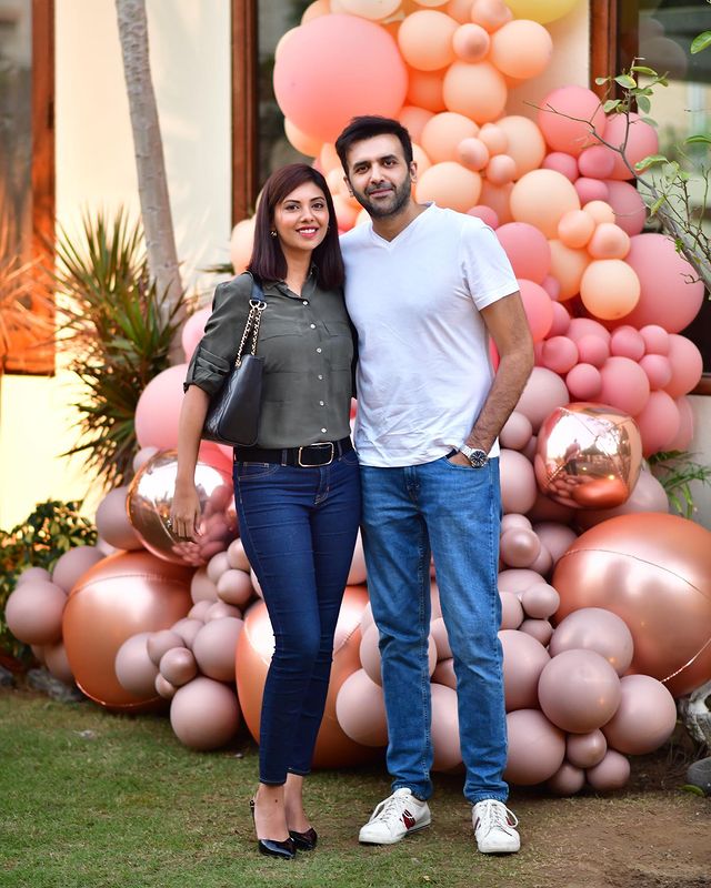 Sunita Marshall With Her Husband At A Friend's Birthday Party