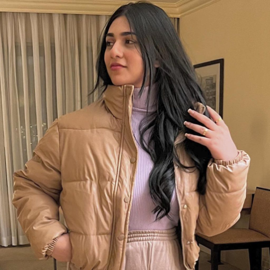 Sarah Khan And Her Daughter's Latest Alluring Clicks From Turkey
