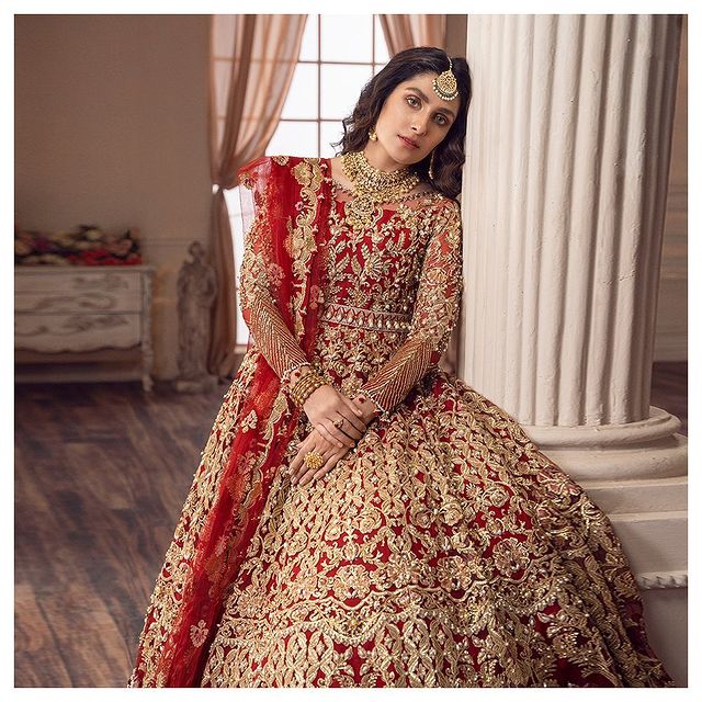 Ayeza Khan looks regal in her latest bridal shoot