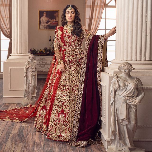 Ayeza Khan Looks Regal In Her Latest Bridal Shoot