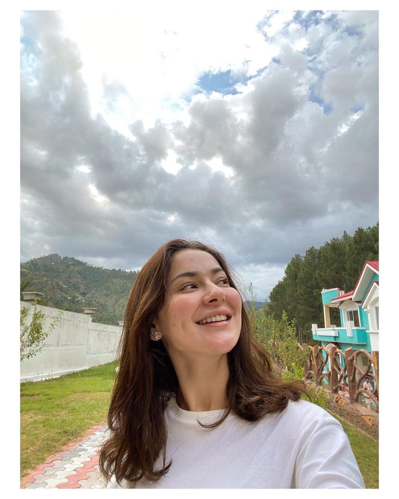Latest Clicks Of Hania Aamir From The Sets Of Sang-e-Mah