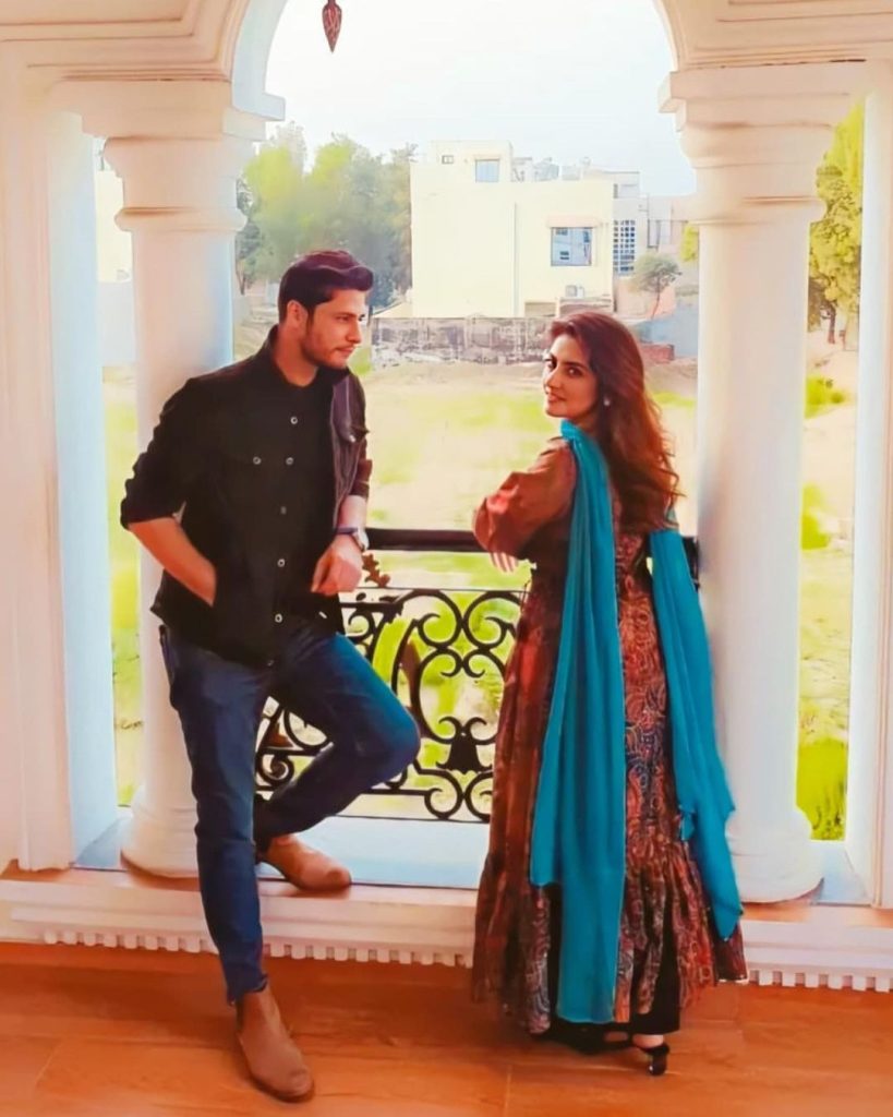 Delightful Clicks Of Hiba Bukhari And Arez Ahmed From the Set Of Inteha-e-Ishq