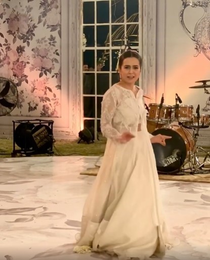 Actress Hira Khan's Perky Dance Performance At A Recent Wedding