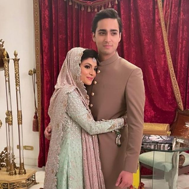 Junaid Safdar And Ayesha Saif's Reception-Beautiful Pictures