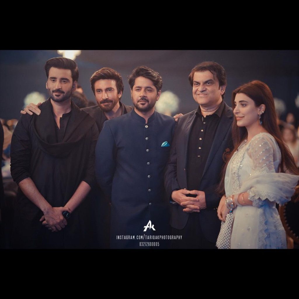 HD Clicks Of Pakistani Celebrities Spotted At A Star-Studded Qawwali Night