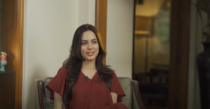 How Shahveer Jafry And Ayesha Baig Met - Shahveer Revealed In Recent Vlog