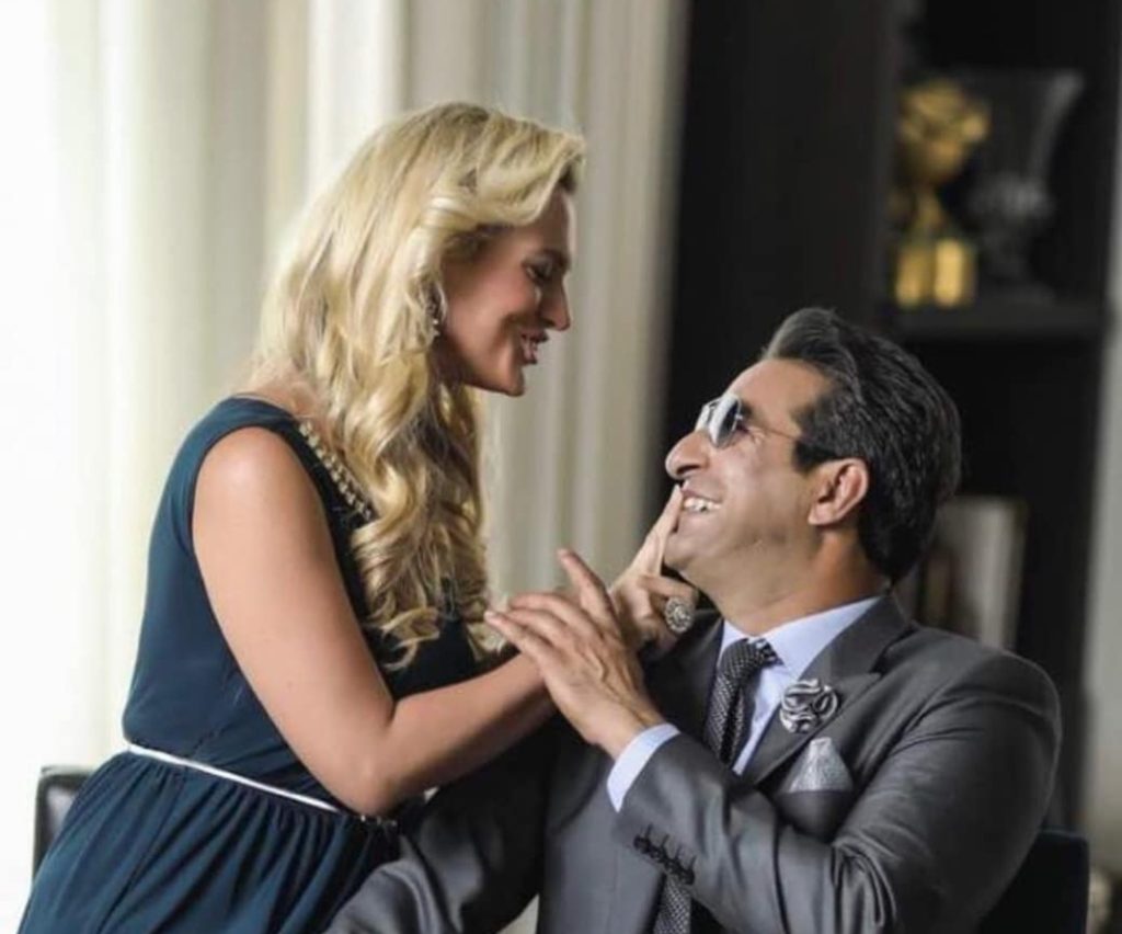 Wasim Akram & Shaniera Akram New Adorable Family Pictures