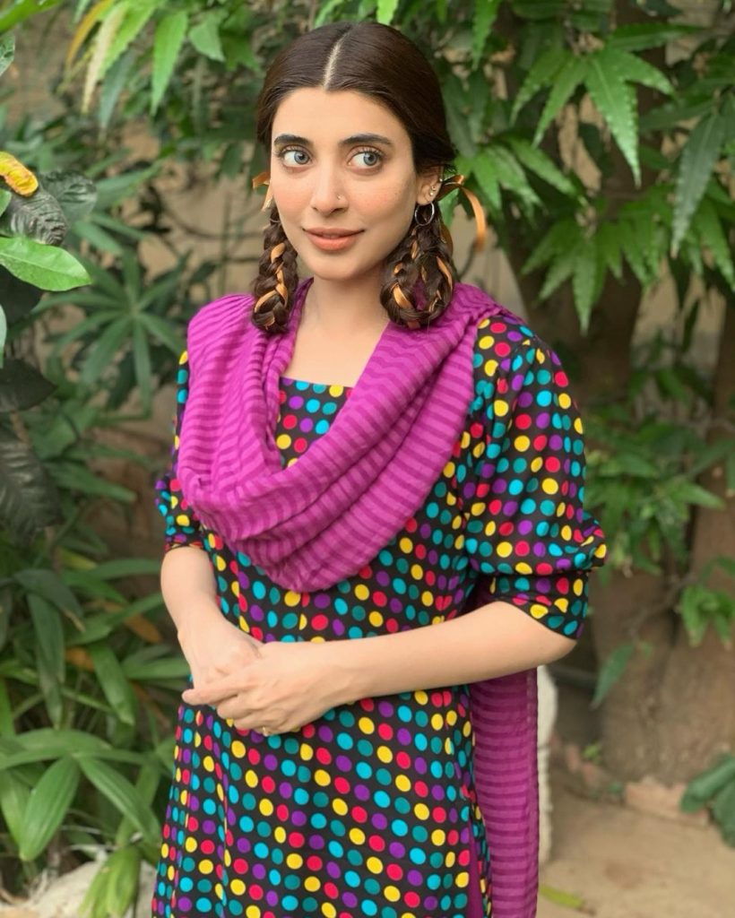 BTS Pictures Of Urwa Hocane From The Set Of Neeli Zinda Hai