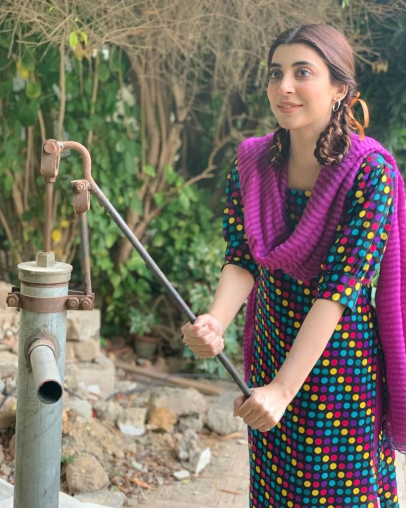 BTS Pictures Of Urwa Hocane From The Set Of Neeli Zinda Hai