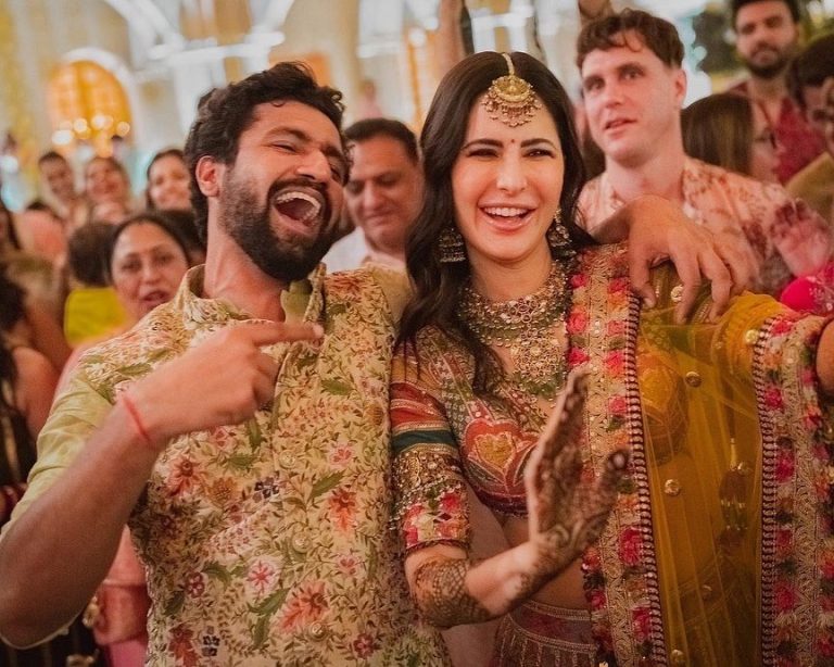 Katrina Kaif And Vicky Kaushal Mehndi Pictures | Reviewit.pk